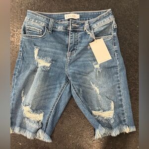 Cello Deluxe Comfort Stretch Shorts -Sophie- Mid Rise Ripped Hem Bermuda Shorts